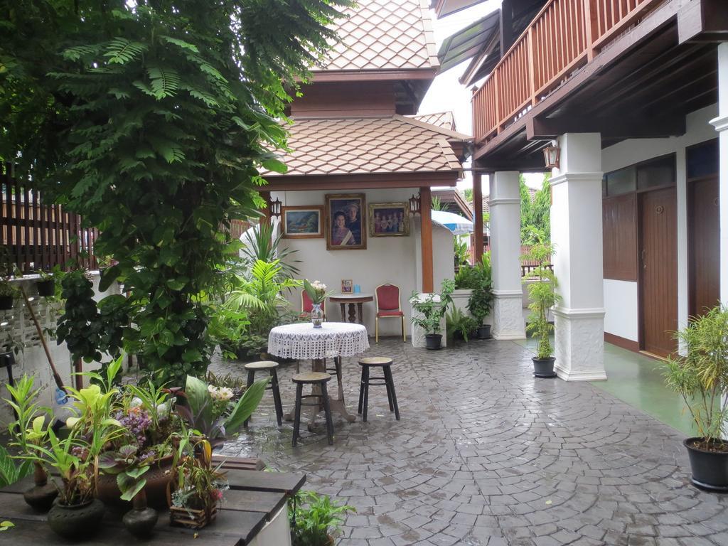 Baanlek Home Stay Чиангмай Экстерьер фото